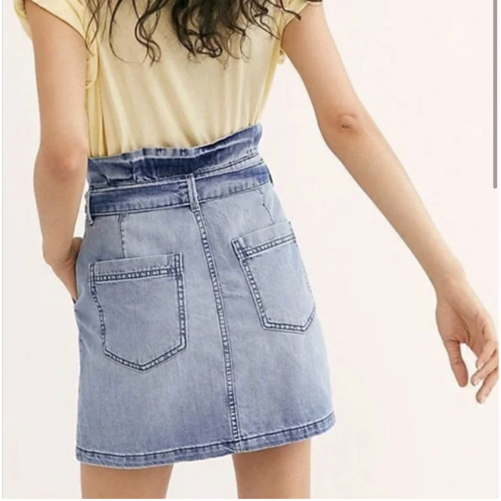 Free People Splendor in the Grass Paper bag waist mini denim skirt size 0 - Picture 2 of 6